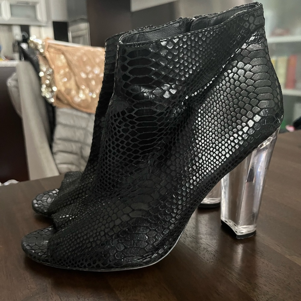 Steve Madden heels